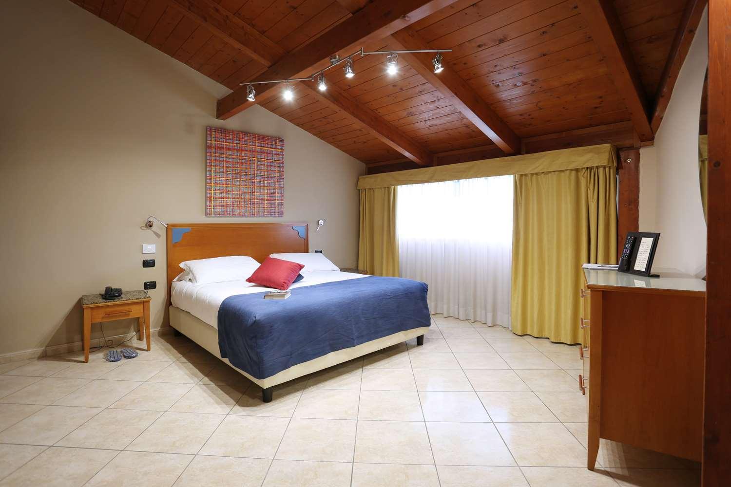 Hotel Agora Sure Hotel Collection By Best Western Lago Patria Dış mekan fotoğraf