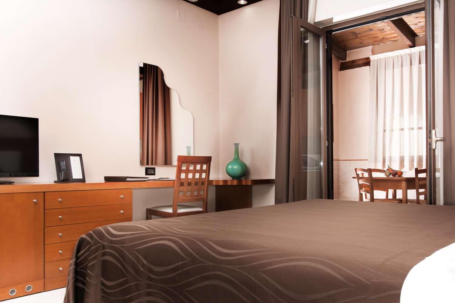 Hotel Agora Sure Hotel Collection By Best Western Lago Patria Dış mekan fotoğraf