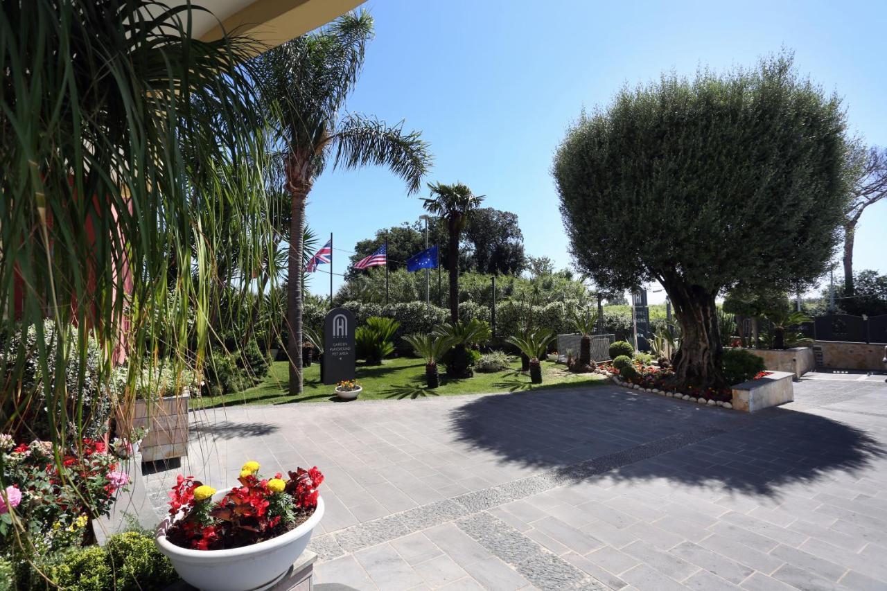 Hotel Agora Sure Hotel Collection By Best Western Lago Patria Dış mekan fotoğraf