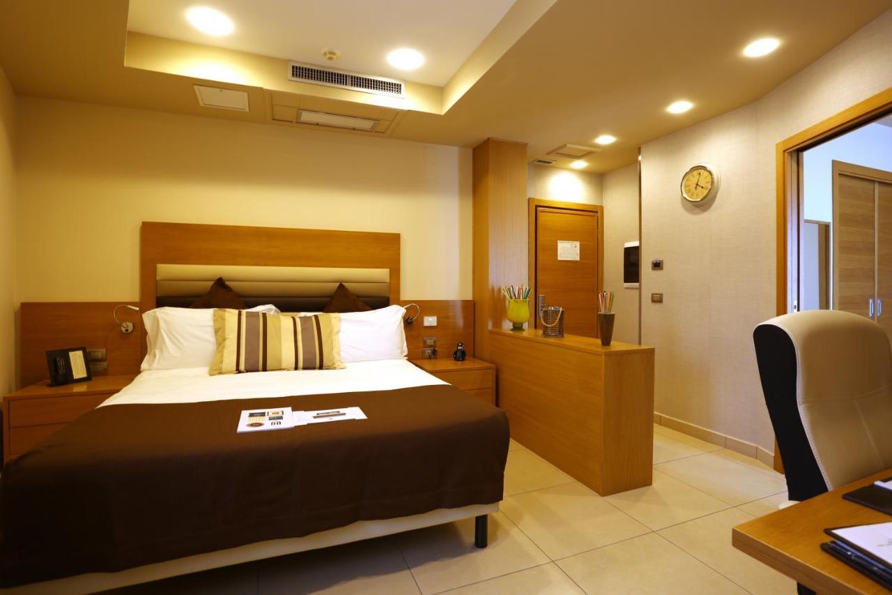 Hotel Agora Sure Hotel Collection By Best Western Lago Patria Dış mekan fotoğraf