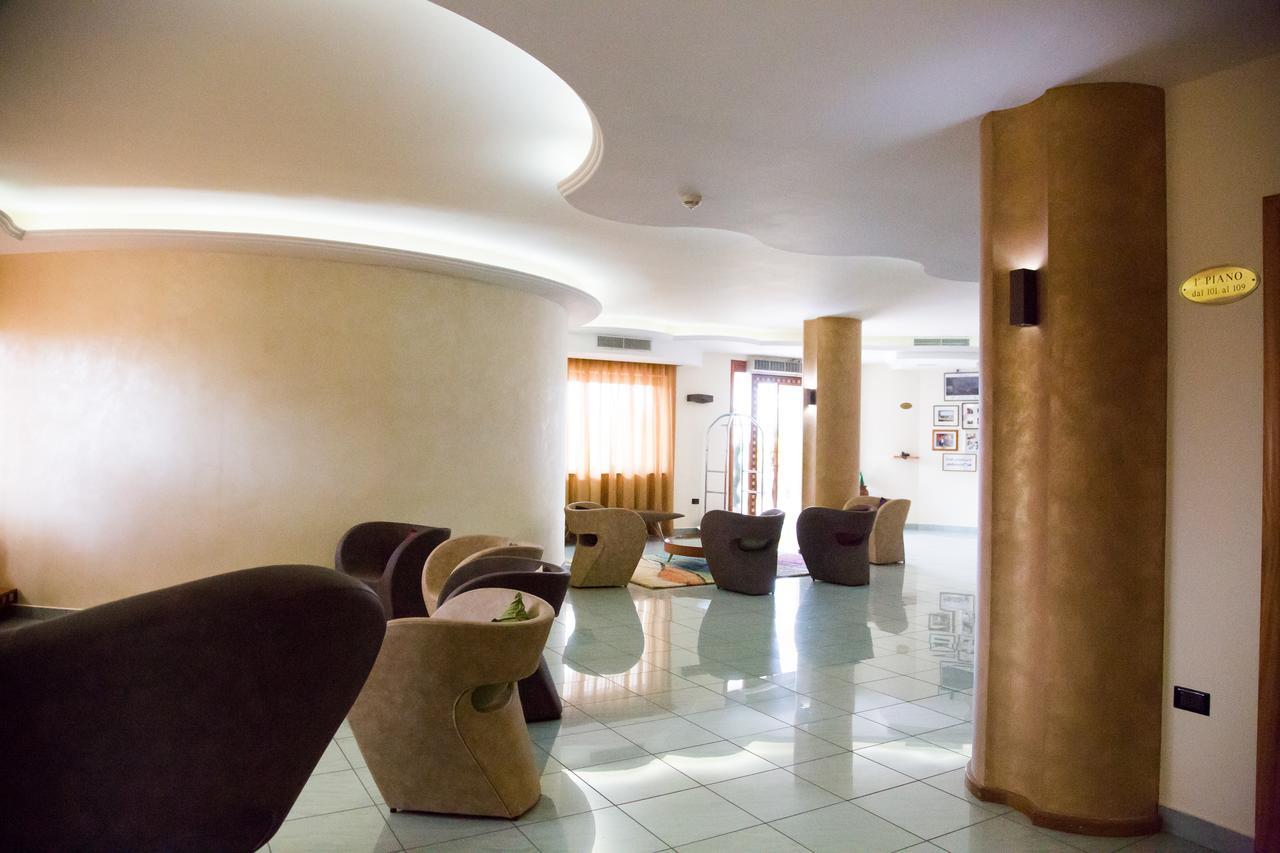 Hotel Agora Sure Hotel Collection By Best Western Lago Patria Dış mekan fotoğraf