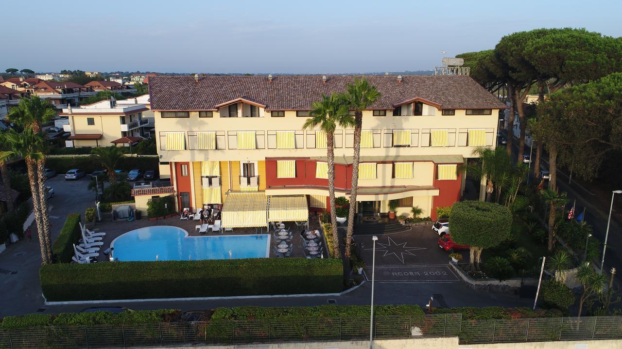 Hotel Agora Sure Hotel Collection By Best Western Lago Patria Dış mekan fotoğraf